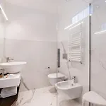 Casa de hóspedes By The First - Luxury & La Spezia