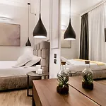 By The First - Luxury & 3* La Spezia