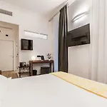 By The First - Luxury & Casa de hóspedes La Spezia