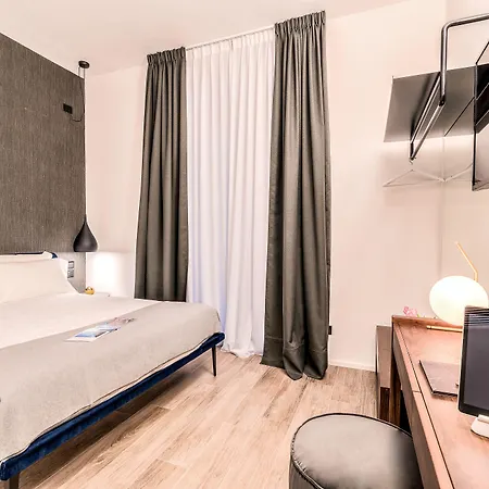 By The First - Luxury & Gasthof La Spezia