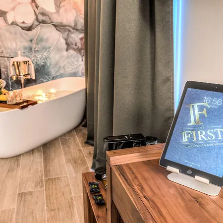 Gasthof By The First - Luxury & 3*
