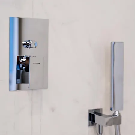 By The First - Luxury & Gasthof La Spezia