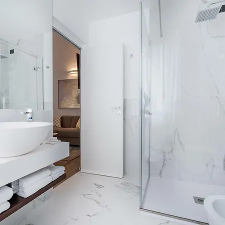 Guest house By The First - Luxury & La Spezia