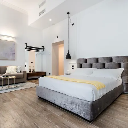 By The First - Luxury & 2* La Spezia