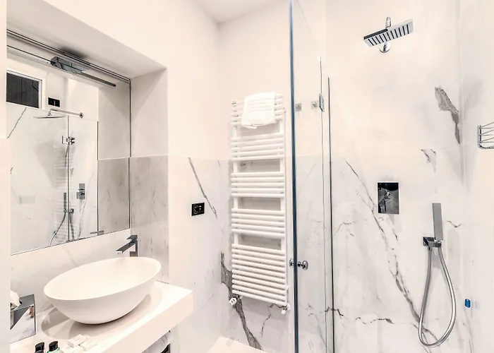 Affittacamere By The First - Luxury & 3*