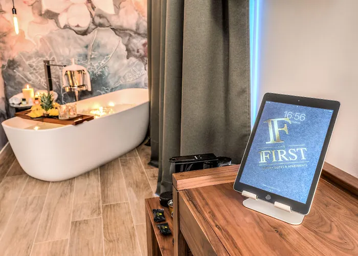 Affittacamere By The First - Luxury & 3*