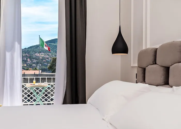 By The First - Luxury & 3* La Spezia