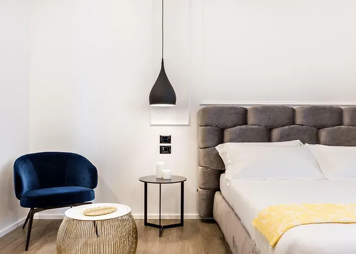 By The First - Luxury & Guest house La Spezia