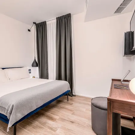 By The First - Luxury & 3* ラ・スペツィア