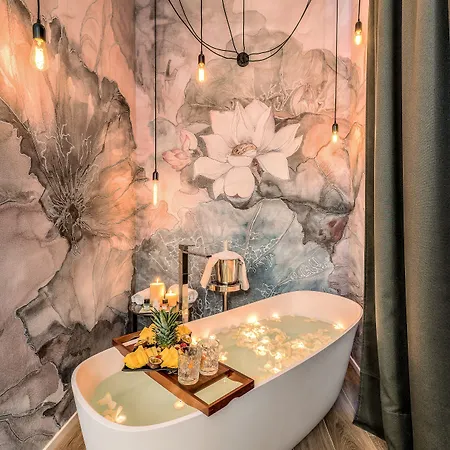 By The First - Luxury & 라스페치아