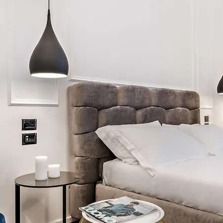 ゲストハウス By The First - Luxury & ラ・スペツィア