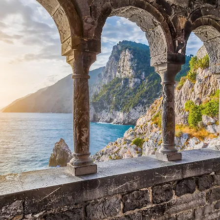 By The First - Luxury & Pensionat La Spezia