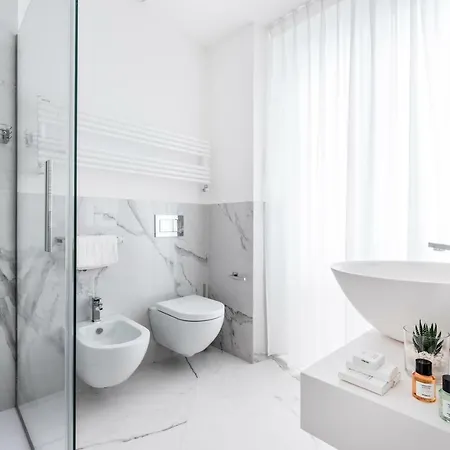 By The First - Luxury & 게스트하우스 라스페치아